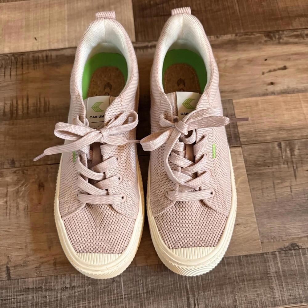 Cariuma Light Pink Canvas‎ Lace-Up Sneakers Breathable Casual Shoes size 6